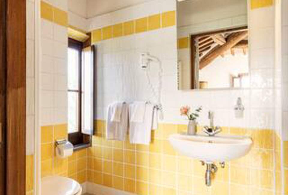 Villa San Lorenzo Umbrian Estate - Castiglione Del Lago, Italy