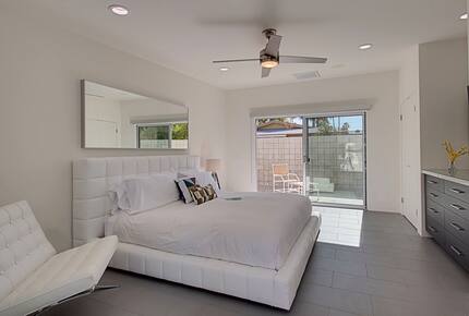 Palm Springs Modern Masterpiece - Palm Springs, California
