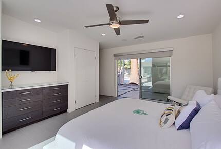 Palm Springs Modern Masterpiece - Palm Springs, California