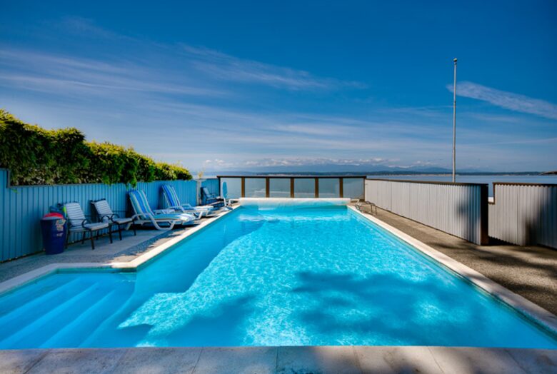 Whidbey Waterfront Haven - Greenbank, Washington