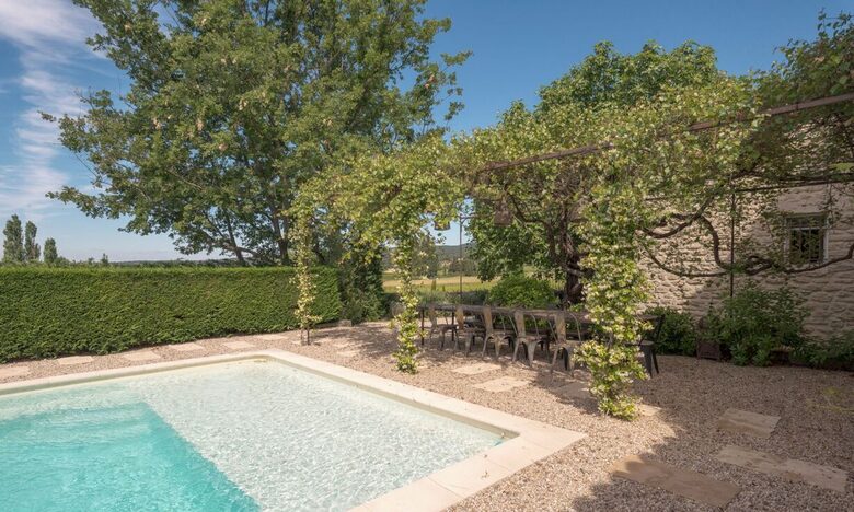 Lavender Hillside Estate with Panoramic Views in the Luberon - Gordes, France