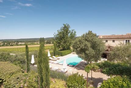 Lavender Hillside Estate with Panoramic Views in the Luberon - Gordes, France