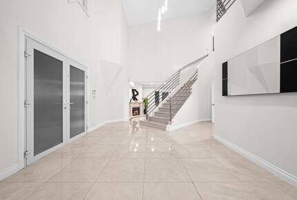 Hillside Luxe Retreat Above Sunset - Los Angeles, California