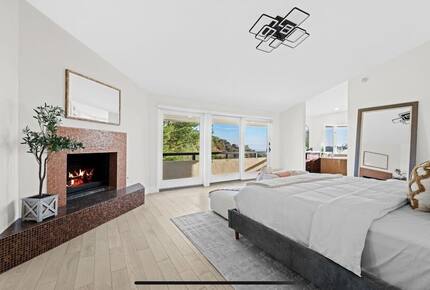 Hillside Luxe Retreat Above Sunset - Los Angeles, California