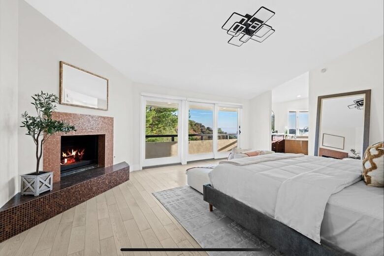 Hillside Luxe Retreat Above Sunset - Los Angeles, California