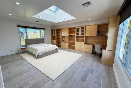 Hillside Luxe Retreat Above Sunset - Los Angeles, California