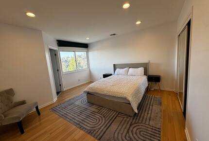 Hillside Luxe Retreat Above Sunset - Los Angeles, California