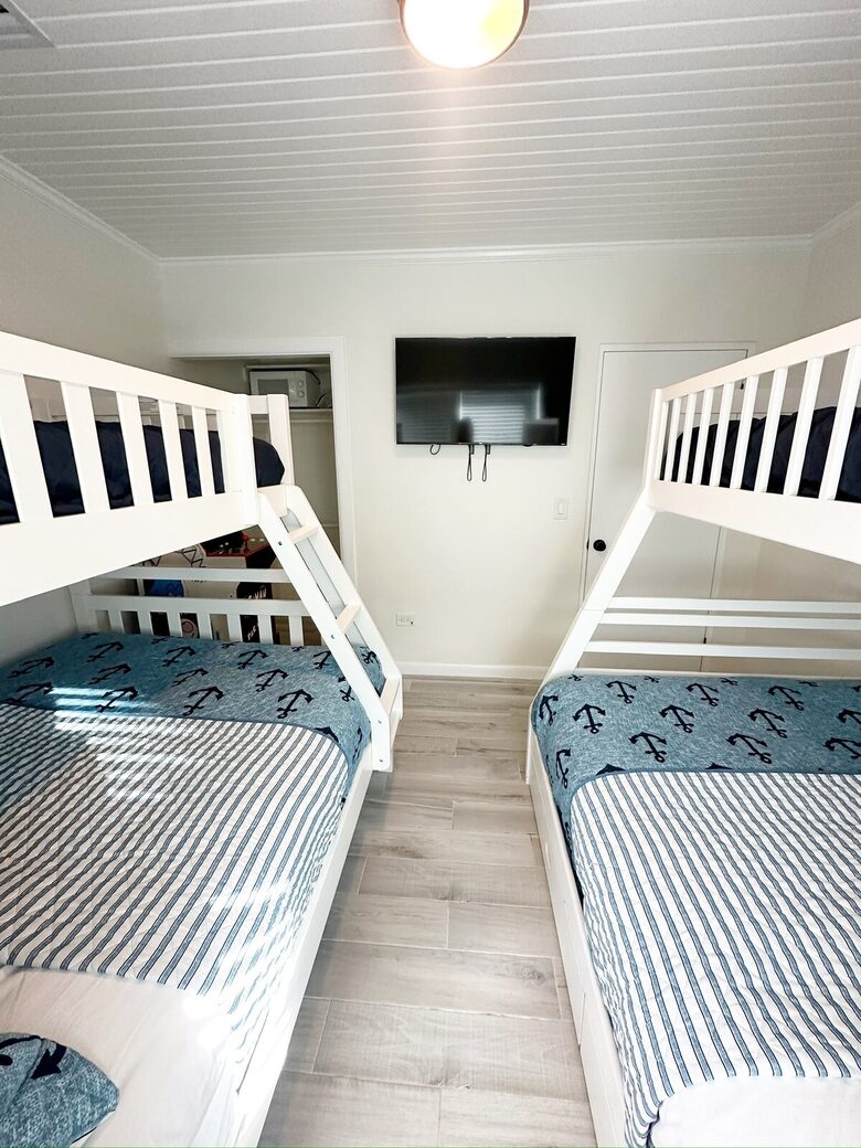 Island Retreat Steps from North Beach - Spanish Wells, Bahamas