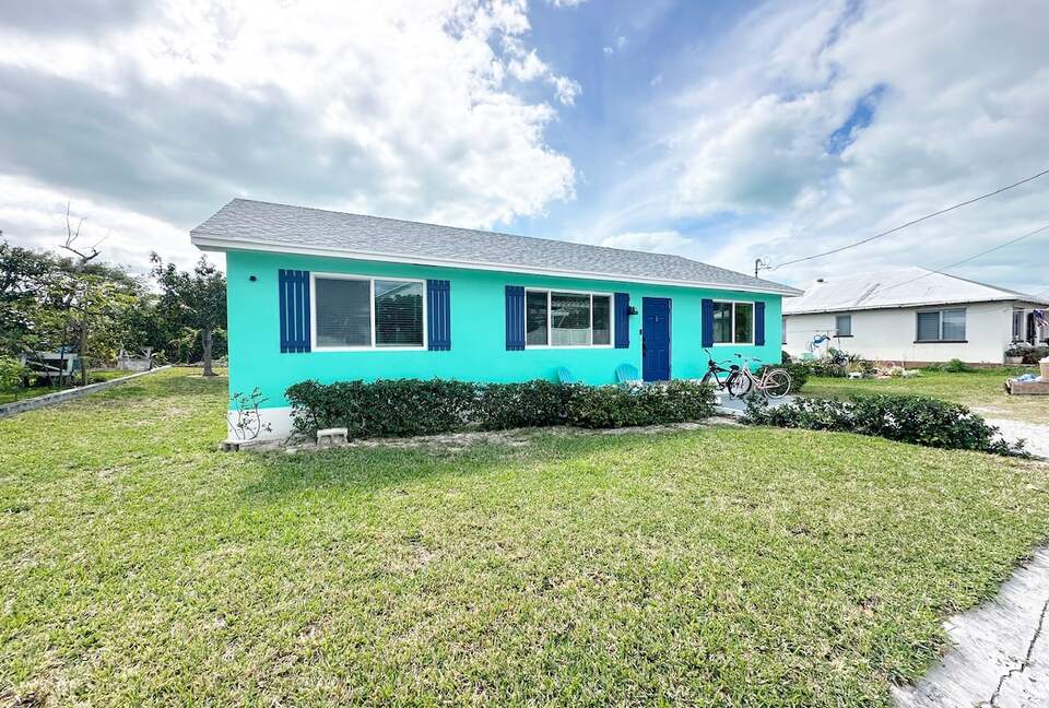 Island Retreat Steps from North Beach - Spanish Wells, Bahamas