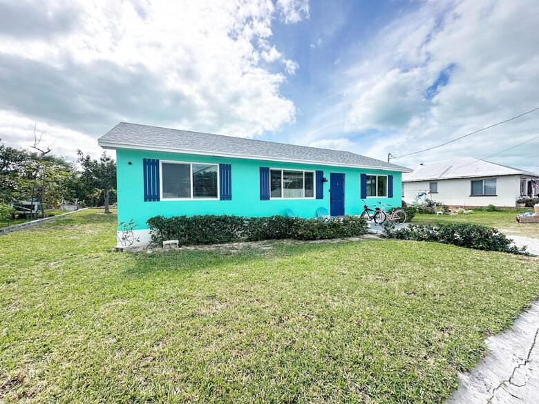 Island Retreat Steps from North Beach - Spanish Wells, Bahamas