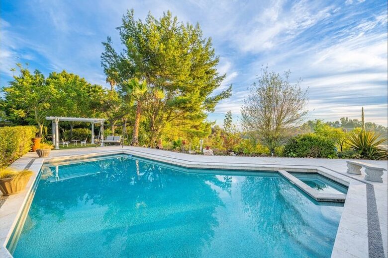 Hillside Luxe Retreat Above Sunset - Los Angeles, California