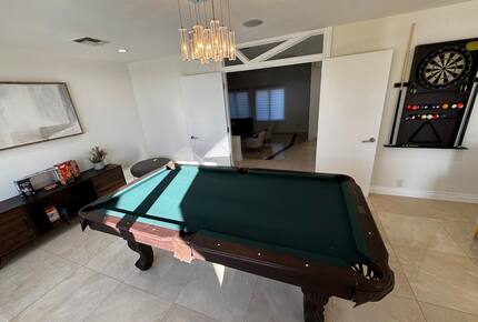 Hillside Luxe Retreat Above Sunset - Los Angeles, California