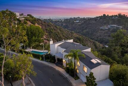 Hillside Luxe Retreat Above Sunset - Los Angeles, California