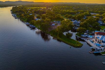Sunset Haven on Lake LBJ - Kingsland, Texas