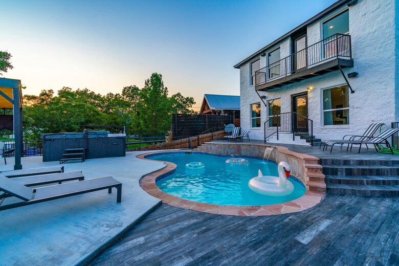 Sunset Haven on Lake LBJ - Kingsland, Texas