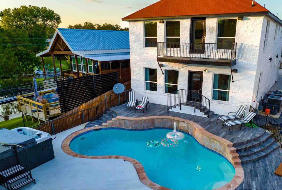 Sunset Haven on Lake LBJ - Kingsland, Texas