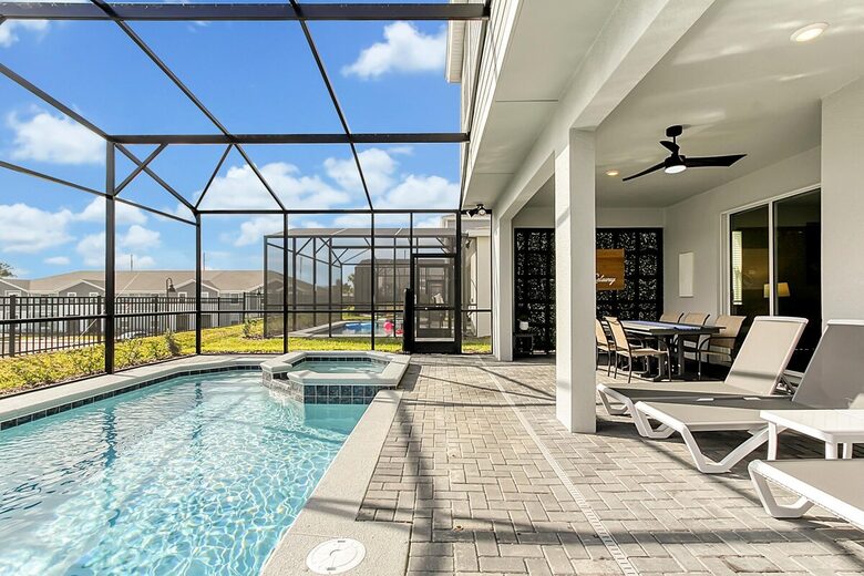 Spacious Family Villa in Windsor Island Resort - Davenport, Florida