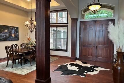 Seasonal Charm Water Front - Hot Springs, Arkansas