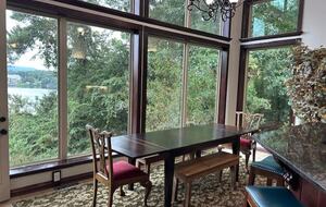 Seasonal Charm Water Front - Hot Springs, Arkansas