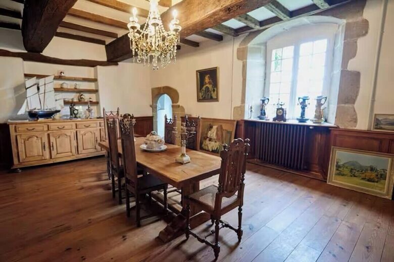 Exquisite 14th-Century Estate Near the Coast - Étables-sur-Mer, France