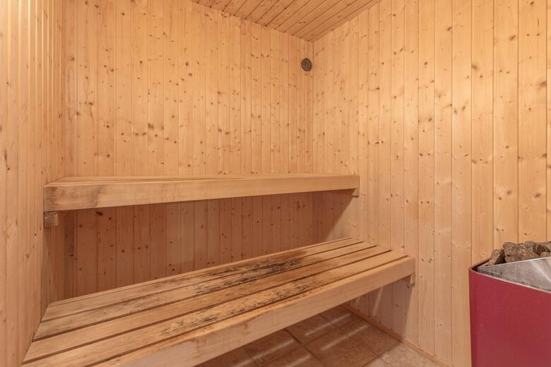 Danish Family Home – Indoor Pool, Sauna & Beach Nearby - Blåvand, Denmark