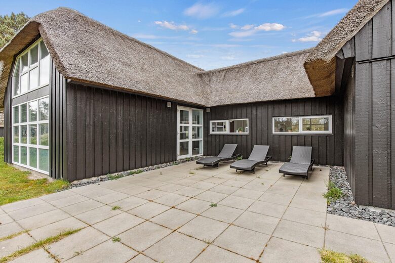 Danish Family Home – Indoor Pool, Sauna & Beach Nearby - Blåvand, Denmark