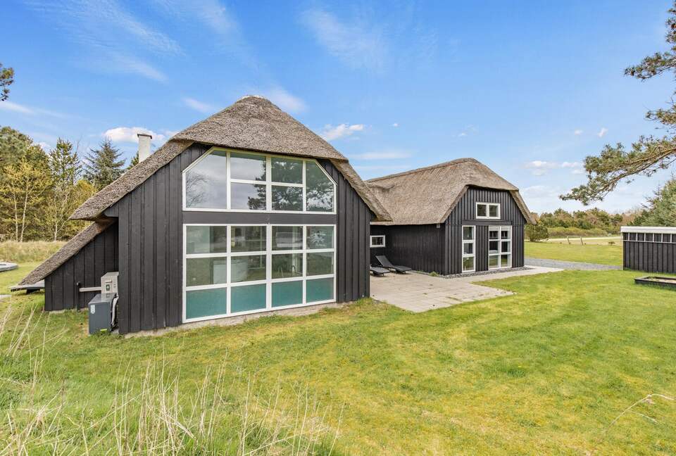 Danish Family Home – Indoor Pool, Sauna & Beach Nearby - Blåvand, Denmark