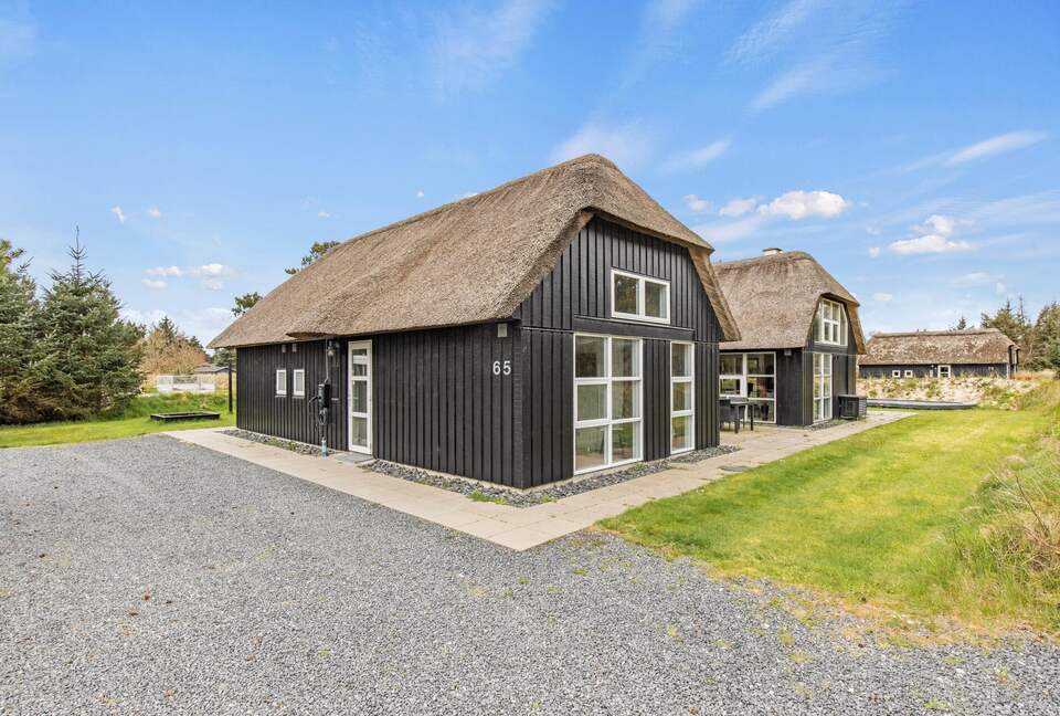 Danish Family Home – Indoor Pool, Sauna & Beach Nearby - Blåvand, Denmark