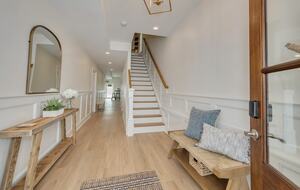 Modern 5-Bed Retreat Steps from Beach & Boardwalk - North Wildwood, New Jersey