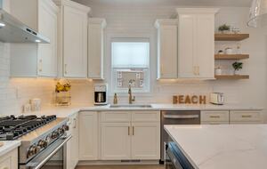 Modern 5-Bed Retreat Steps from Beach & Boardwalk - North Wildwood, New Jersey