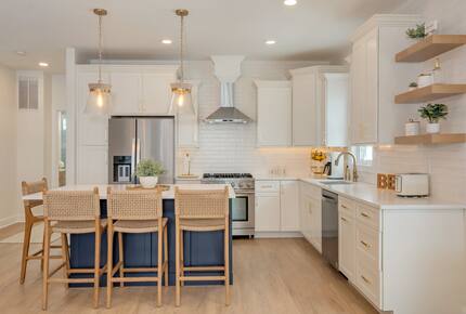 Modern 5-Bed Retreat Steps from Beach & Boardwalk - North Wildwood, New Jersey