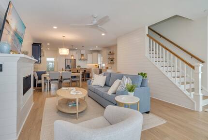 Modern 5-Bed Retreat Steps from Beach & Boardwalk - North Wildwood, New Jersey