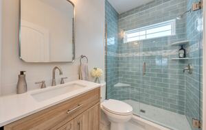 Modern 5-Bed Retreat Steps from Beach & Boardwalk - North Wildwood, New Jersey