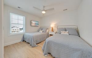 Modern 5-Bed Retreat Steps from Beach & Boardwalk - North Wildwood, New Jersey