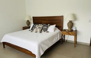 Exquisite 6,000 sqft Beach Villa with Resort-Like Pool - Puerto San Jose, Guatemala