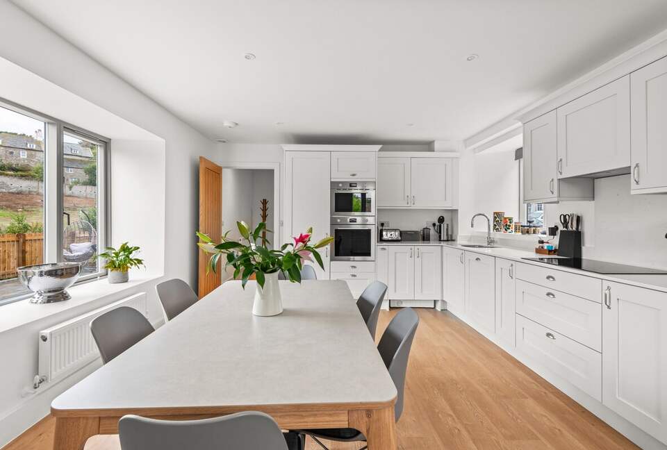 Elegant Stone Barn Retreat in South Milton - South Milton Devon, United Kingdom