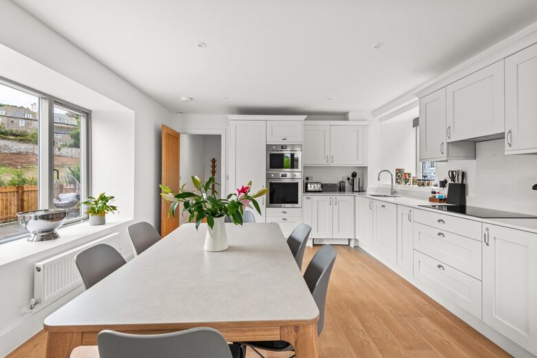 Elegant Stone Barn Retreat in South Milton - South Milton Devon, United Kingdom