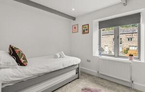 Elegant Stone Barn Retreat in South Milton - South Milton Devon, United Kingdom