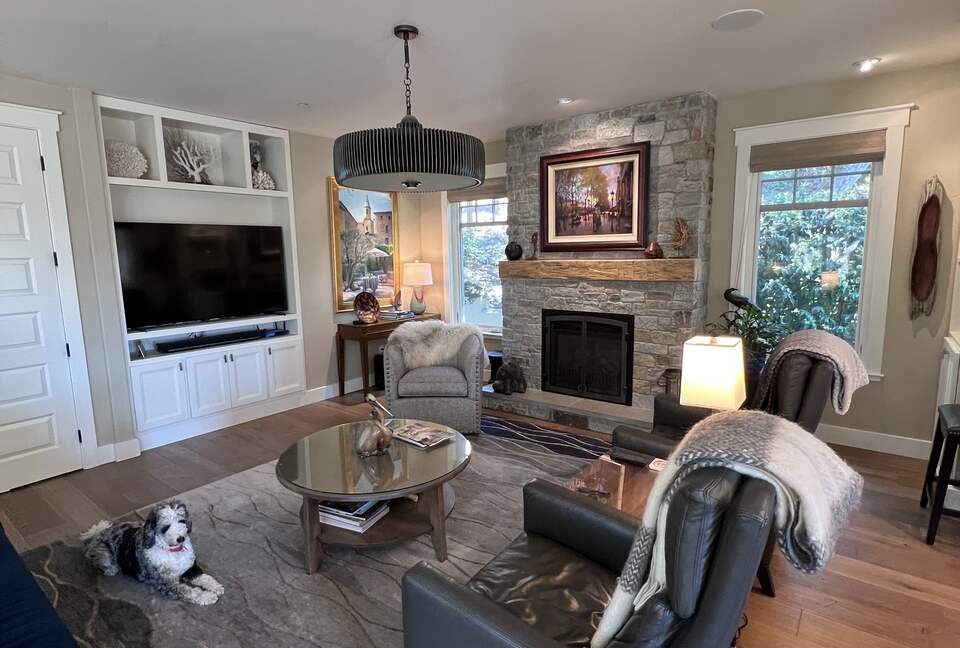 Coastal Elegance in Carmel-by-the-Sea - Carmel By The Sea, California