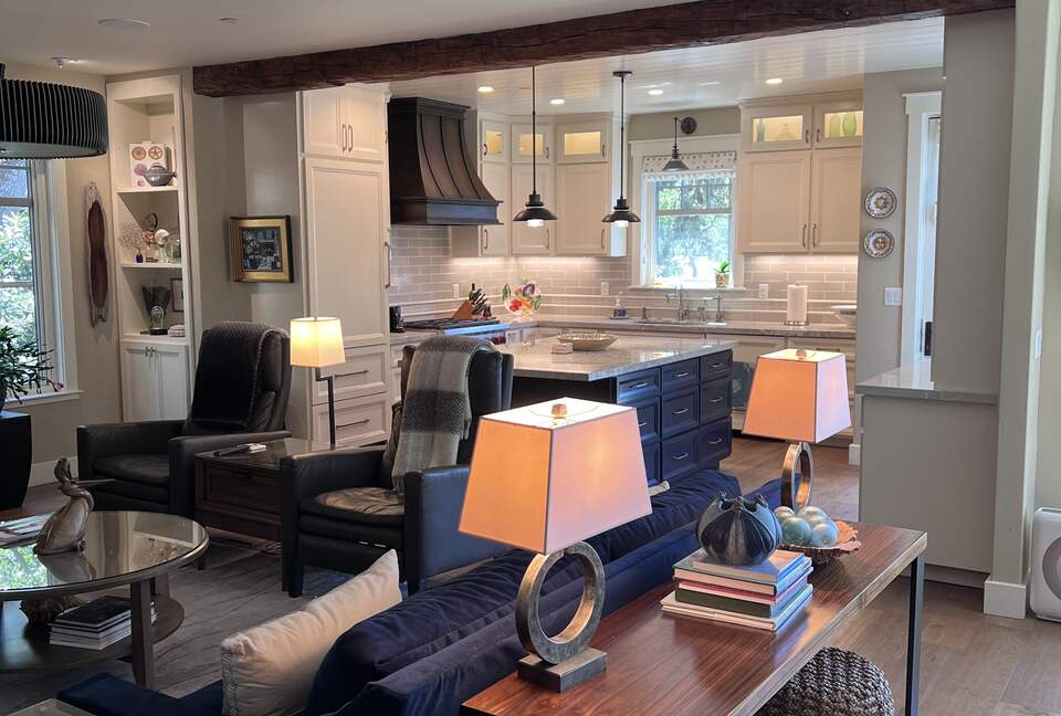 Coastal Elegance in Carmel-by-the-Sea - Carmel By The Sea, California