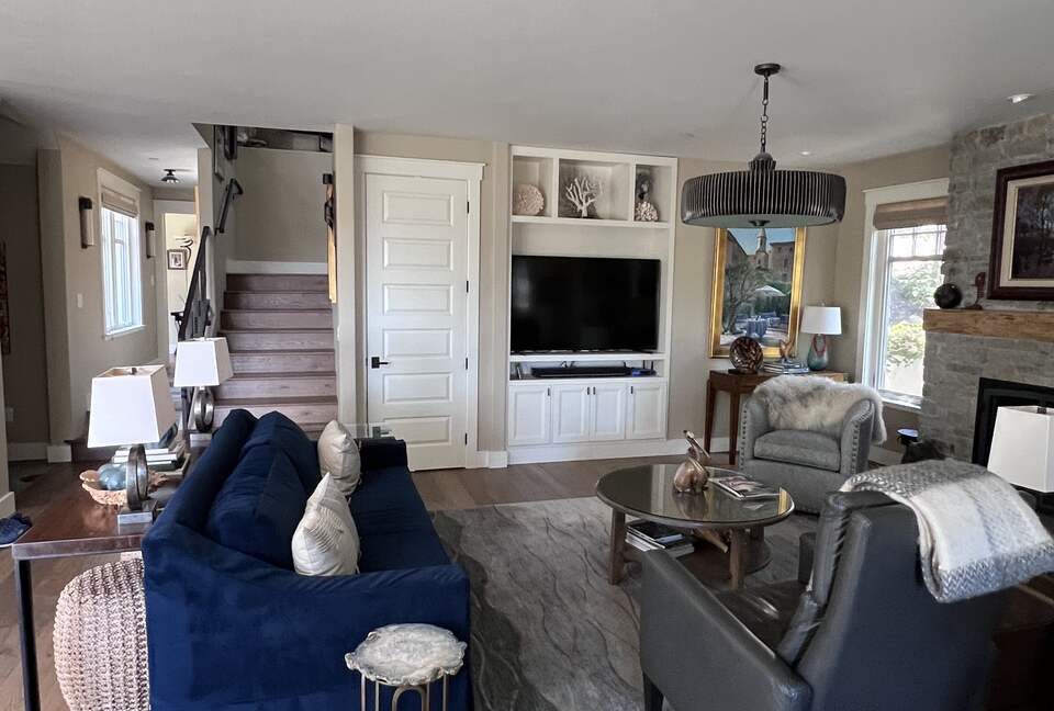 Coastal Elegance in Carmel-by-the-Sea - Carmel By The Sea, California