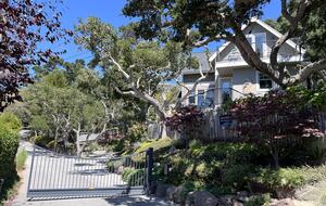 Very quiet end of road location only 5 blocks from Village