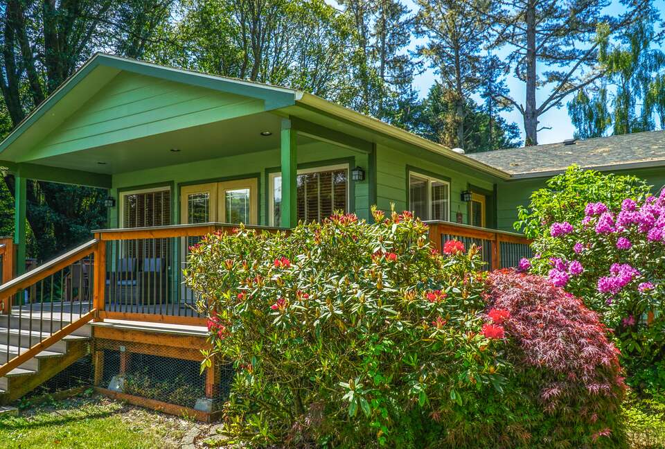 Emerald River Retreat - Crescent City, California