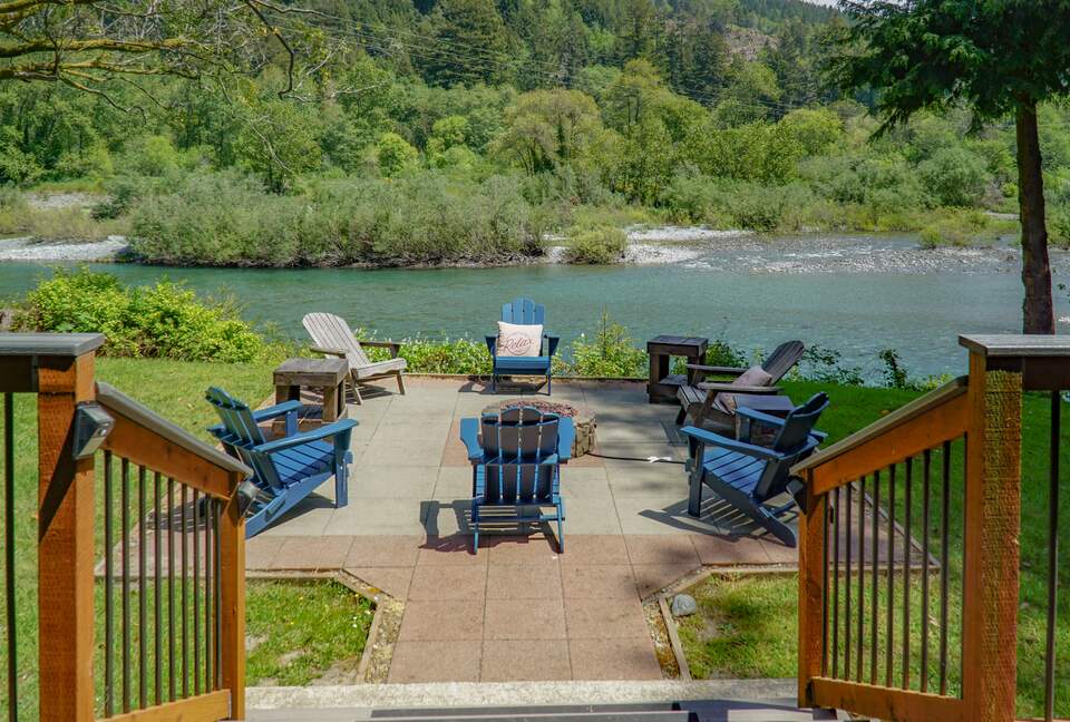 Emerald River Retreat - Crescent City, California