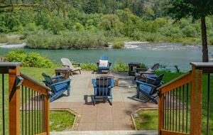 Emerald River Retreat - Crescent City, California