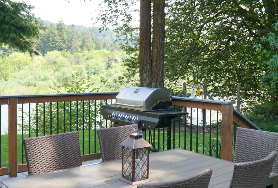 Emerald River Retreat - Crescent City, California