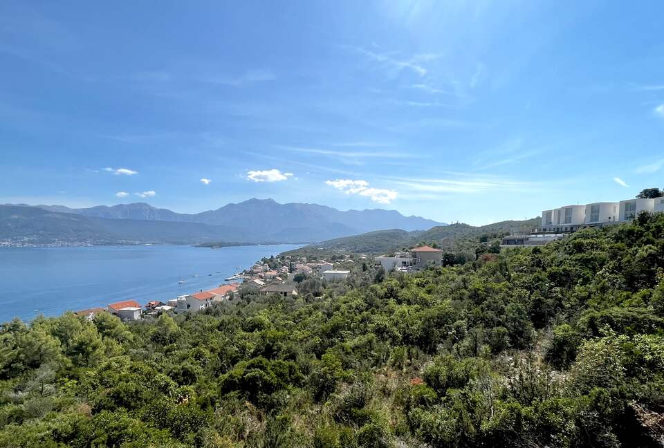 Cube A2: Modern Design Meets Montenegro’s Coastline - Krašići, Montenegro