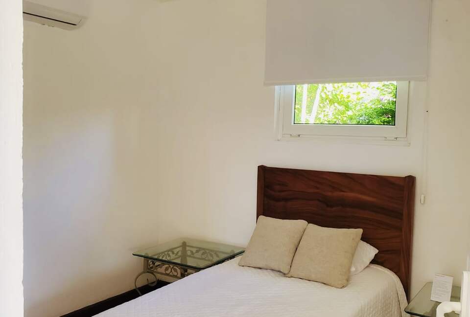 Exquisite 6,000 sqft Beach Villa with Resort-Like Pool - Puerto San Jose, Guatemala