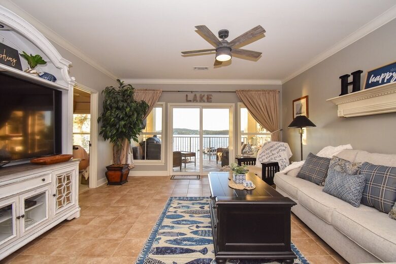 Lake Martin Serenity Condo - Dadeville, Alabama