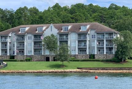 Lake Martin Serenity Condo - Dadeville, Alabama